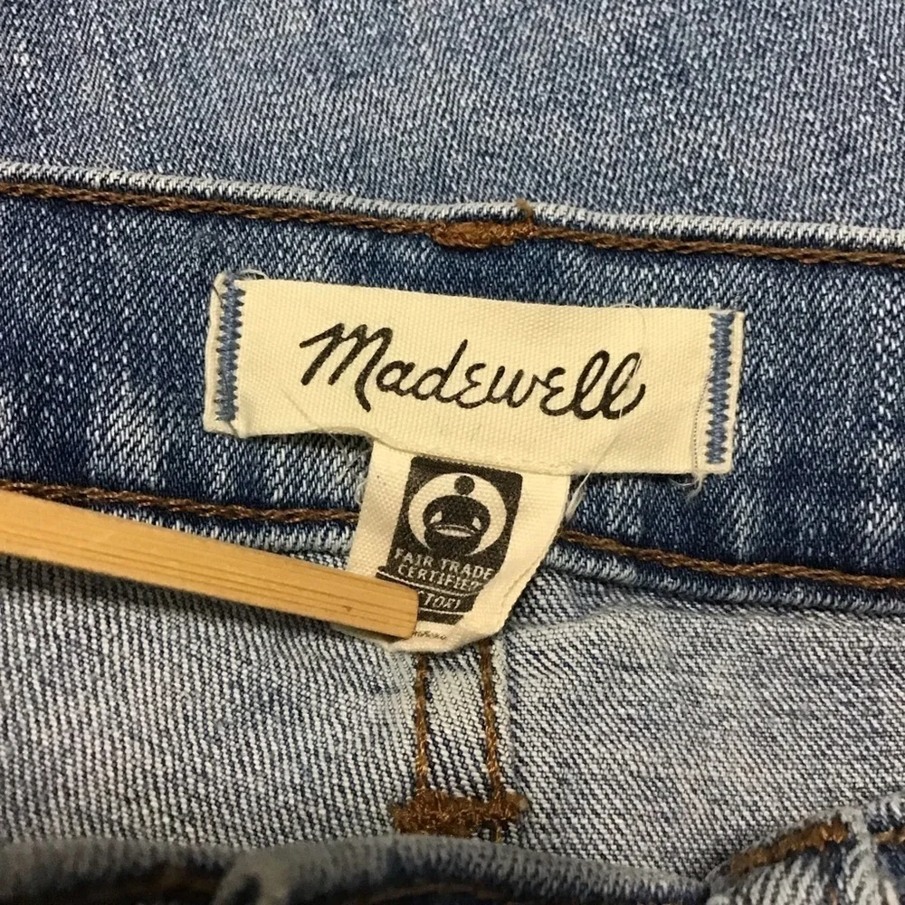 Madewell Ripped 10” High Rise Skinny Crop Size 27.